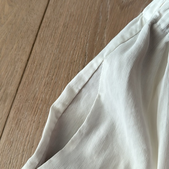 Vince skirt, worn once, new condition - Picture 4 of 5